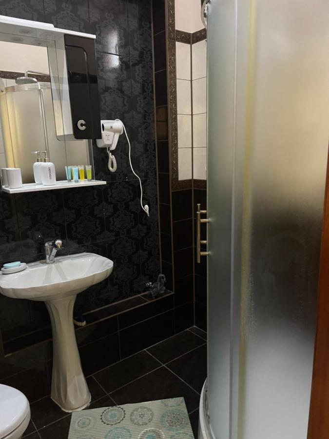 Lux Apartment In Zentrum 切尔诺夫策 外观 照片
