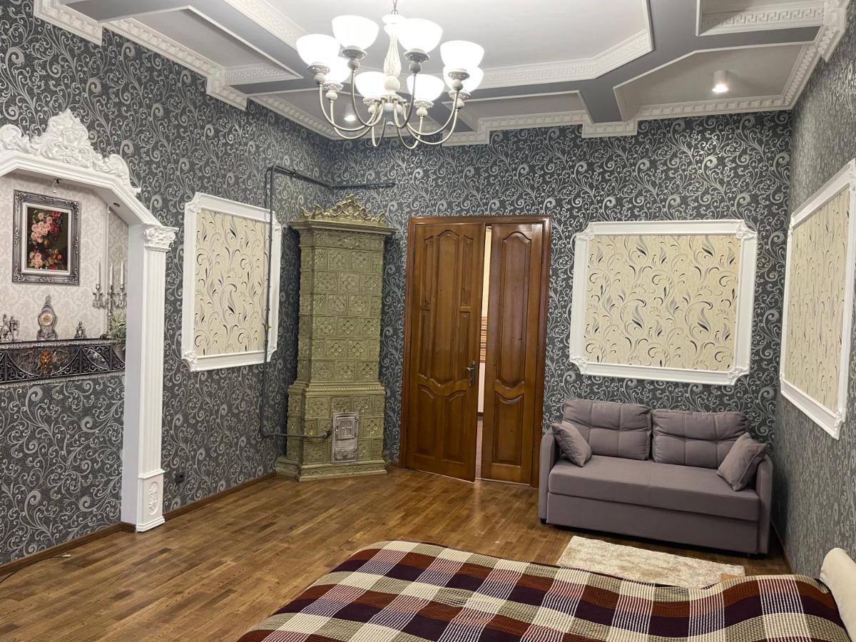 Lux Apartment In Zentrum 切尔诺夫策 外观 照片